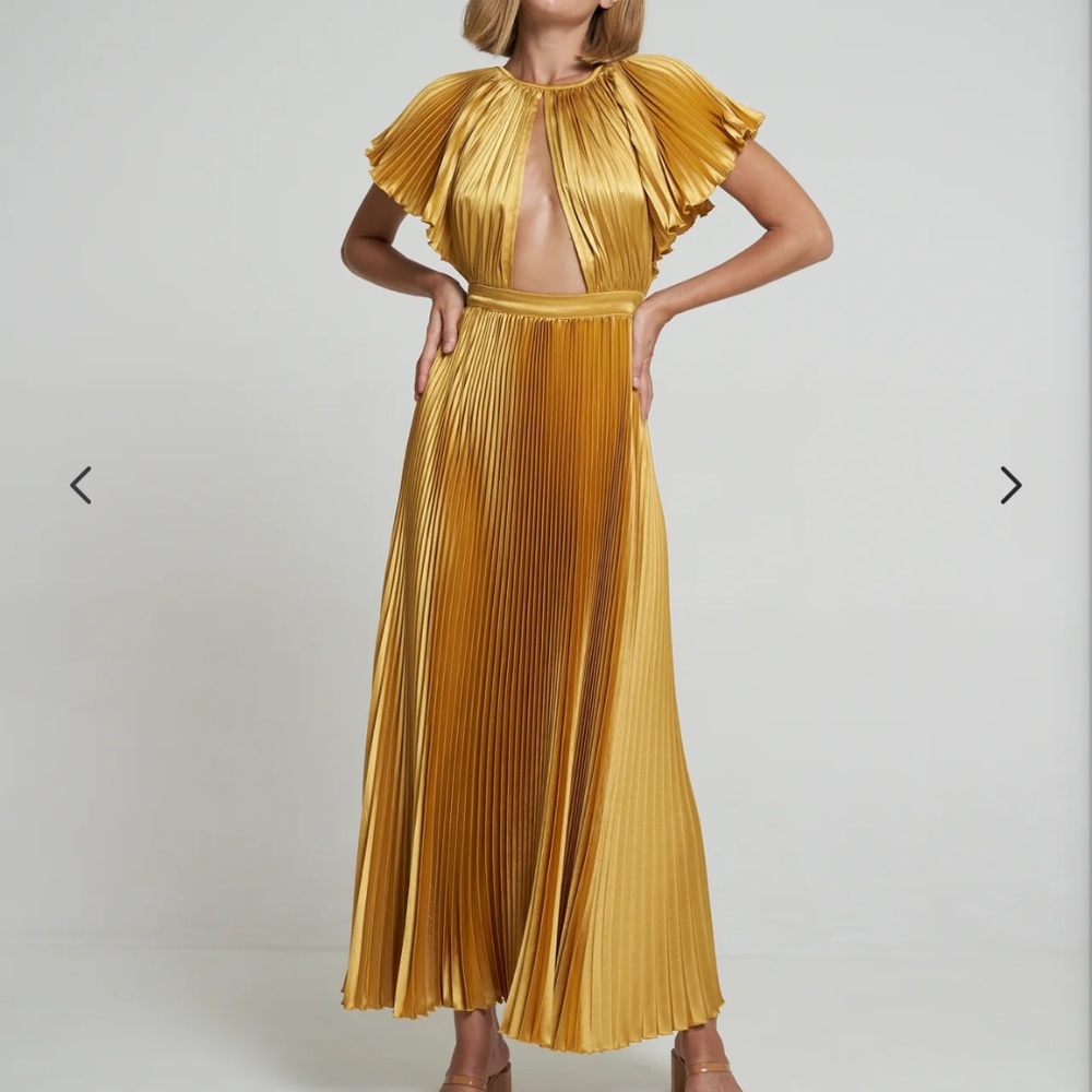 L’idee Theater Gown